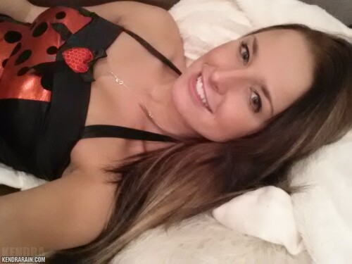 KendraSelfies0001-lg.jpg