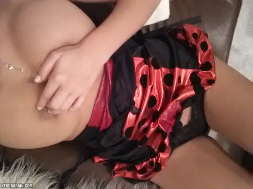 KendraSelfies0008-lg.jpg
